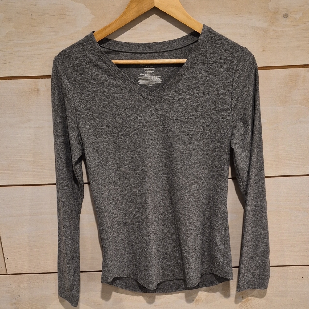 No Boundaries Heather Gray Long-Sleeve V-Neck Top Size L, Excellent Cond